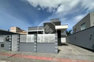 Casa alto padrão, bairro pedra branca a poucos minutos do passeio pedra branca. codigo: 100957