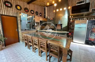 Ampla casa com área privativa de 228m² – 5 dormitórios e espaço gourmet completo! codigo: 118556