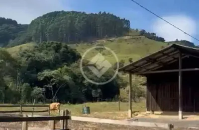 Linda chácara de 3mil m2 em alfredo wagner – condomínio rural com vista incrível e estrutura completa codigo: 121677
