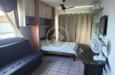 Studio mobiliado à venda em excelente localização de canasvieiras codigo: 135800