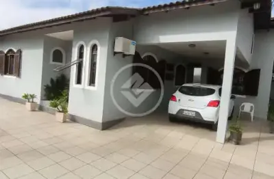 Casa com 3 quartos à venda na Rua Fidélis Govoni, 280, Campeche, Florianópolis