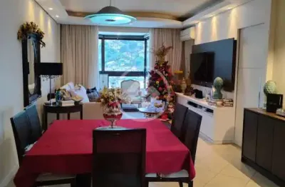 Lindo apartamento no centro de floripa 2q+dependência modificada com closet codigo: 154140