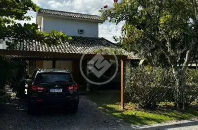 Casa em condomínio fechado a uma quadra do mar codigo: 160384