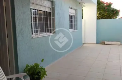 Casa Térrea com 4 Dormitórios na Agronômica | 95m² | Viabilidade Comercial | 2 Vagas codigo: 284341