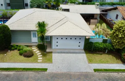 Casa em condomínio fechado com suite mais dois Quartos no bairro Santo Antônio