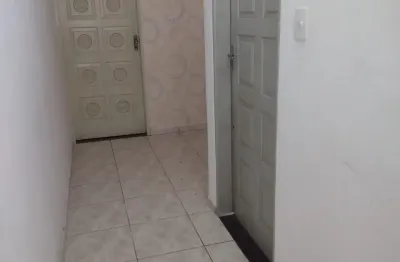 Aluga-se sala comercial ideal para escritorio ou consultorio