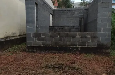 Vende-se casa em construção – casa branca   localização: bairro casa branca, próximo à estrada dos fernandes  valor: r$ 220.000  documentação completa!