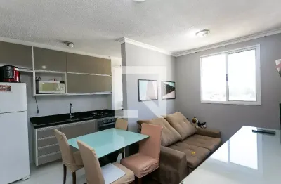 Apartamento à venda/ Campo limpo - 42 m² com 2 dormitórios e 1 banheiro