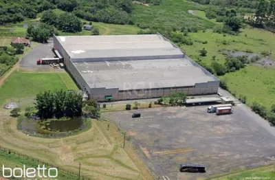 Boletto imóveis aluga pavilhão com 12.000 mil m², 24 docas, refeitório, estacion