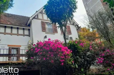 Casa com 6 quartos à venda na Rua Santa Cecília, 2186, Santa Cecília, Porto Alegre