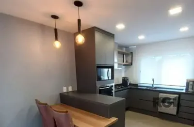 Casa em condomínio a venda no bairro vila nova, com 3 dormitórios.