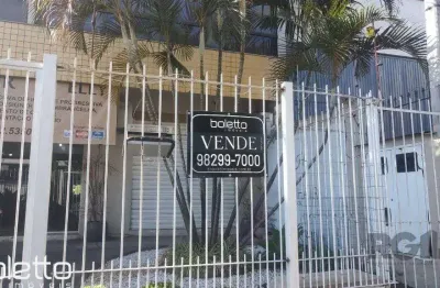 Sobrado para comprar  com 4 dormitórios, 2 suites, 4 vagas, terceiro pavimento c