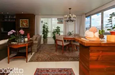 Vende-se amplo apartamento de 195m², 3 suítes, 3 vagas, localizado no bairro bel