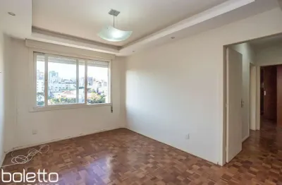 Apartamento no petrópolis de 2 dormitórios dependência e vaga desocupado