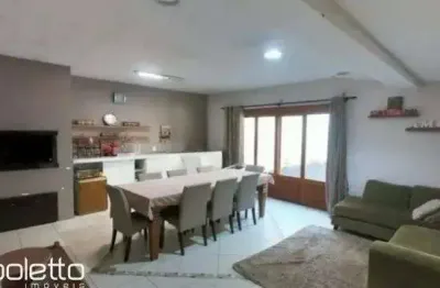 Casa de 260m2 para locação, r$ 7.000,00 no bairro passo d’areia.