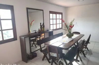 Vende apartamento duplex, 2 dormitórios, 1 suíte, closet, ar split, salão de fes