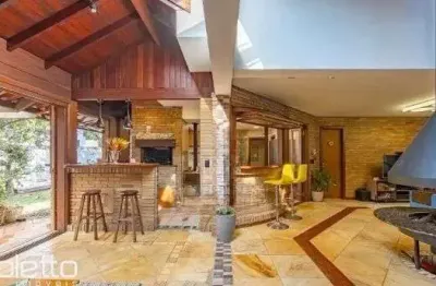 Casa para locação de 269m2, 4 quartos, r$ 15.000,00 na chácara das pedras.