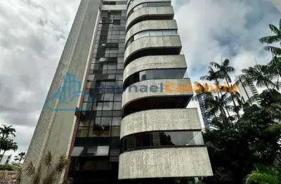 Lindo e espaçoso apartamento no bairro de casa forte