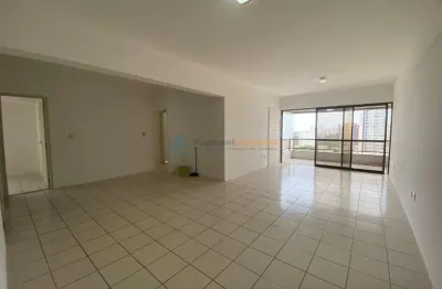 Lindo e espaçoso apartamento em excelente localização