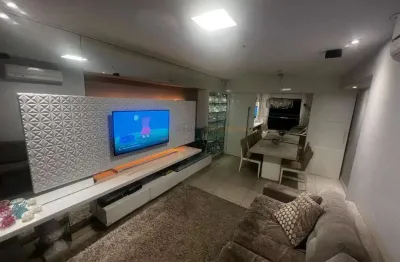 Apartamento todo reformado disponível para venda na tamarineira