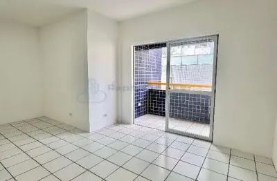 Apartamento de 2 quartos disponível para venda no bairro dos aflitos
