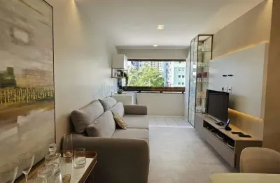 Excelente apartamento com 3 quartos, recentemente reformado, disponível para venda no pina