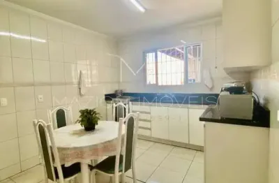 Casa para Venda em Jundiaí, Fazenda Grande, 2 dormitórios, 1 suíte, 2 banheiros, 2 vagas