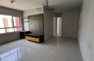Apartamento 02 quartos, andar alto, varanda, armários planejados