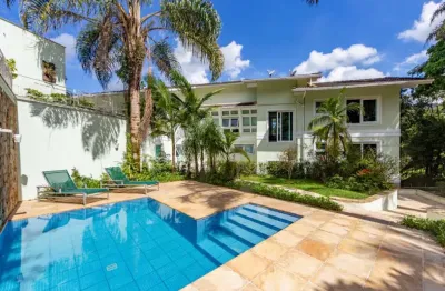 Casa com 5 quartos em condomínio no comary, teresópolis.