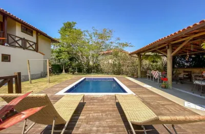 Casa com 4 quartos em condomínio em pedro do rio, petrópolis