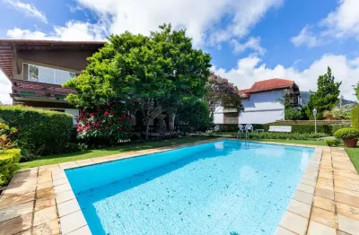 Apartamento com 2 quartos, no bairro jardim cascata, em teresópolis.