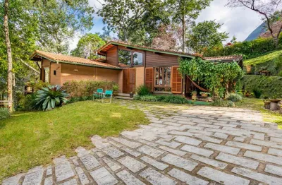 Casa em condomínio fechado com 3 quartos à venda na Rua Bernardo Coutinho, 10500, Araras, Petrópolis