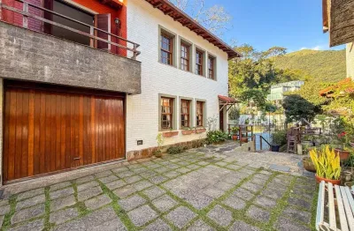 Casa em condomínio fechado com 3 quartos à venda na Rua Jacuí, 422, Alto, Teresópolis