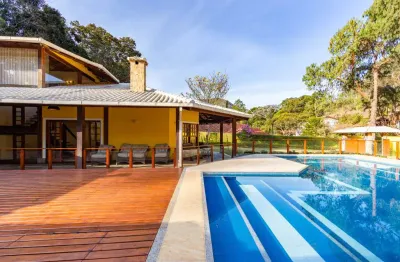 Casa com 7 quartos no green valley, em albuquerque - teresópolis/rj