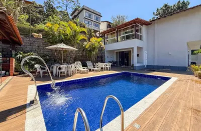 Casa com 4 quartos à venda na Rua Professora Carmem Gomes, 1200, Agriões, Teresópolis