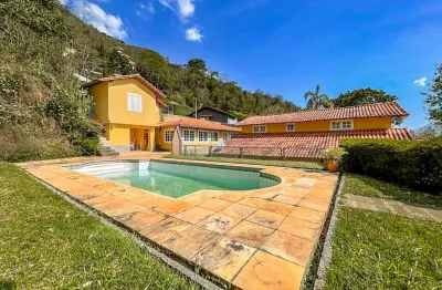 Casa com 6 quartos à venda na Caminho do Céu, 860, Nogueira, Petrópolis
