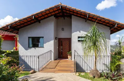Casa com 3 quartos à venda na Rua Yamato, 352, Agriões, Teresópolis