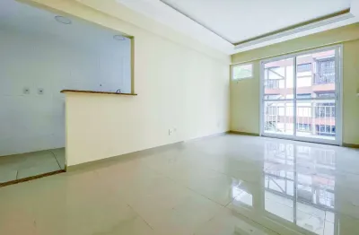 Apartamento com 2 quartos à venda na Estrada União e Indústria, 14220, Itaipava, Petrópolis