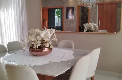 Casa em condomínio fechado com 3 quartos à venda no Jardim Itália, Cuiabá 