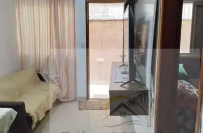 Casa com 2 quartos à venda na Rua Vinte e Seis de Janeiro, 515, Vila Mirim, Praia Grande