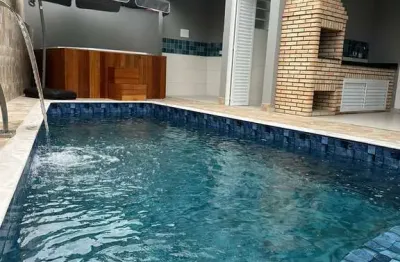 Casa à venda em mongaguá, 3 dormitórios, 250m², r$799 mil