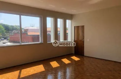 Apartamento com 2 dormitórios para alugar, 141 m² por r$ 2.344,17/mês - vila rezende - piracicaba/sp