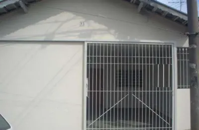 Casa com 3 dormitórios para alugar, 100 m² por R$ 2.100,00/mês - Vila Monteiro - Piracicaba/SP