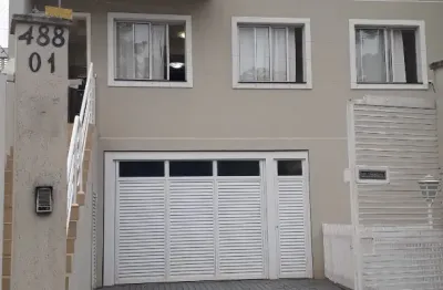 Sobrado, com 239,45 m², no pilarzinho, prox. parques tanguá e tingui..