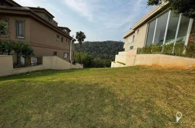Terreno em declive com vista para mata e sem  vizinhos nos fundos à venda, 490 m² por r$ 2.940.000 - gênesis 2 - santana de parnaíba/sp