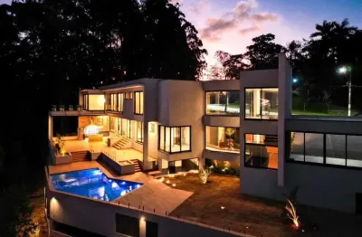 Maravilhosa mansão com  2367 mts de terreno, 850 m²  de área construída por r$ 18.900.000 - tamboré 1 - barueri/sp