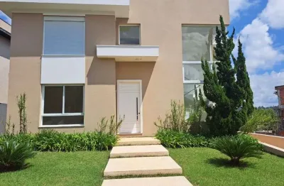 Ótima casa em alphaville em excelente condomínio! 4 suítes, vista p/ mata!