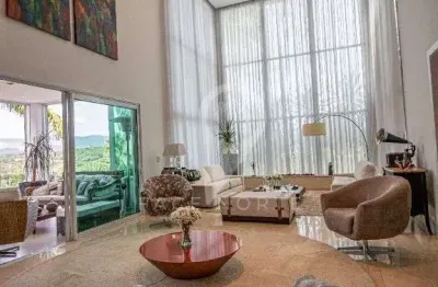 Maravilhosa casa clean, esquina, mobiliada, 750mts de ac, 4 suítes, piscina c/ borda infinita!