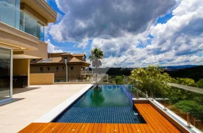 Maravilhosa casa nova! vista cinematográfica! piscina borda infinita e elevador!