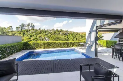 Casa de Alto Padrão com Vista Permanente para a Mata – Tamboré / Alphaville